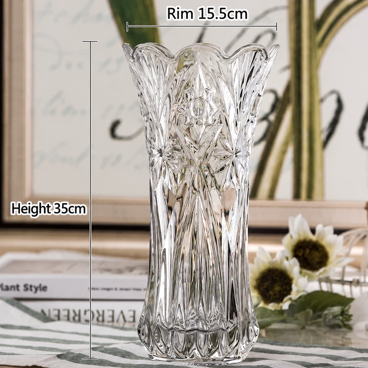 Glass vase — clear · faceted