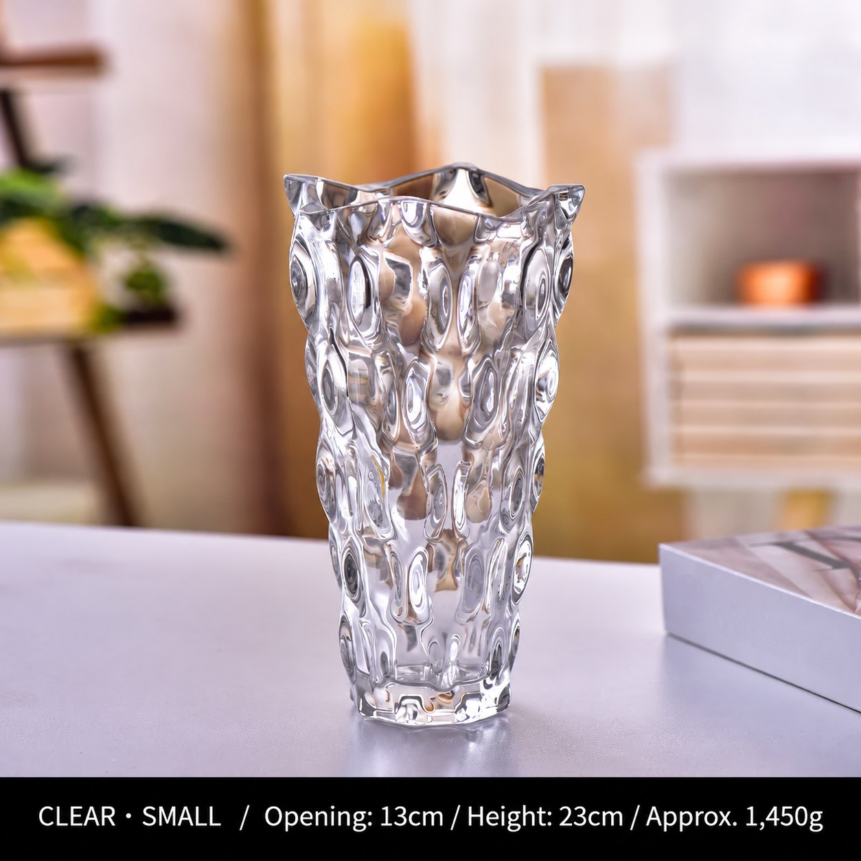 Glass vase — clear · faceted